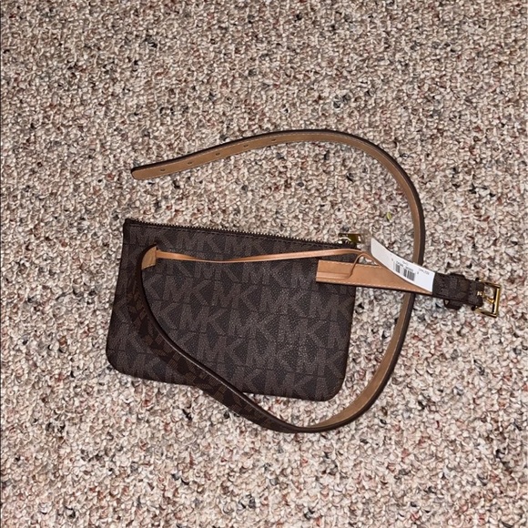 Michael Kors Fanny pack - Picture 2 of 3